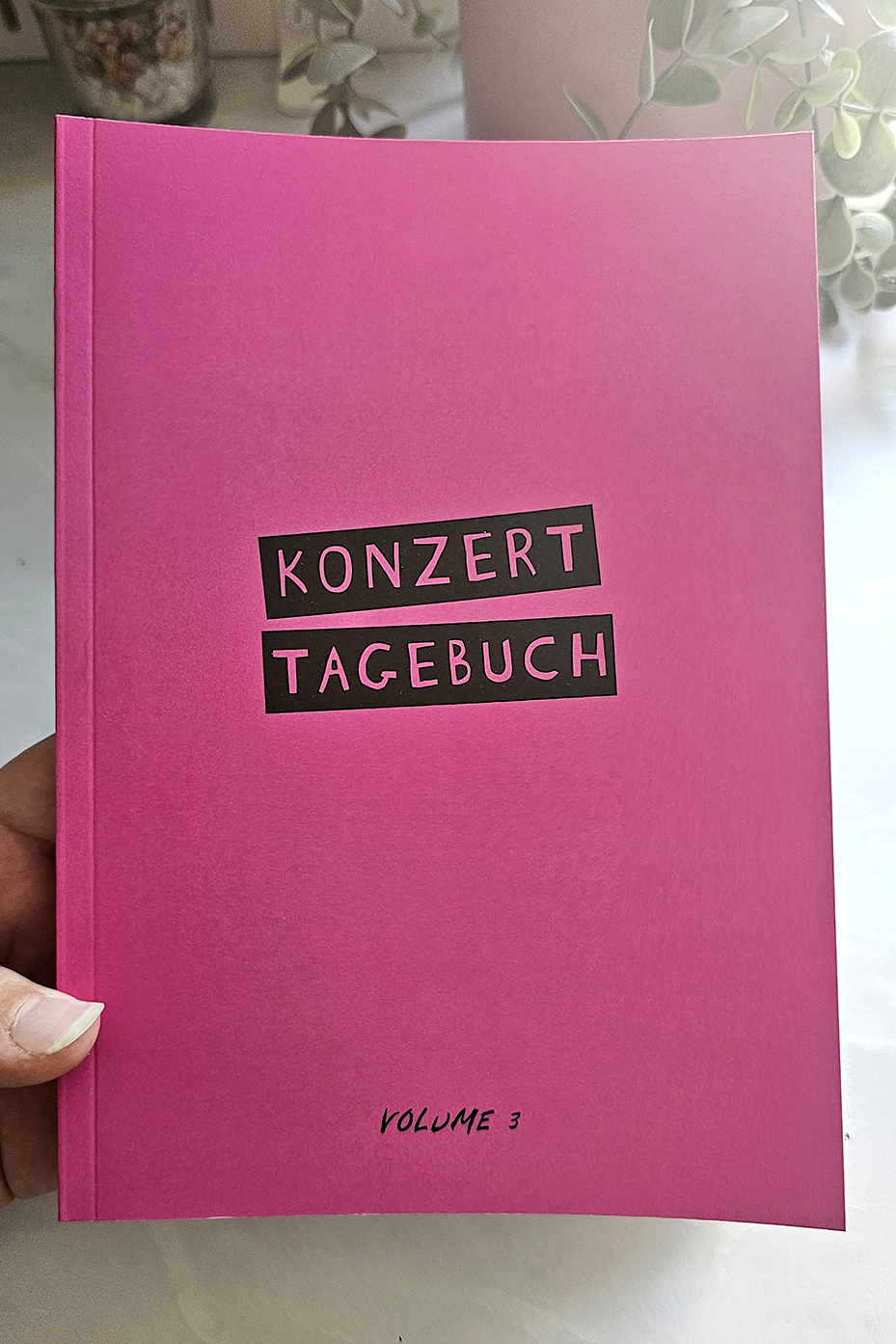 Konzerttagebuch PINK Volume 3 | Concert Memories | nachhaltig | Concert Journal | A5 | für 70 Konzerte