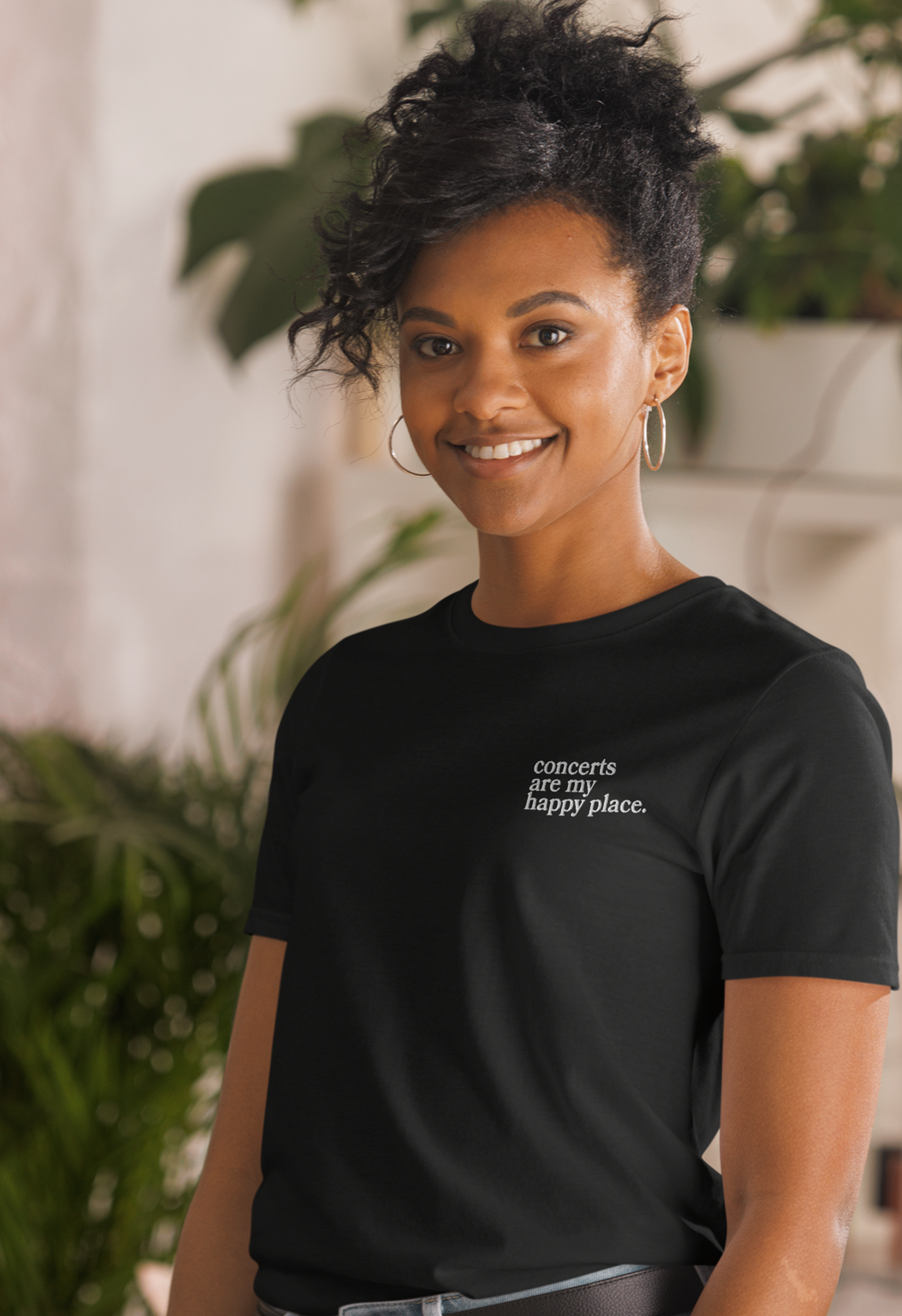 Concerts are my happy place - Shirt (gestickt)