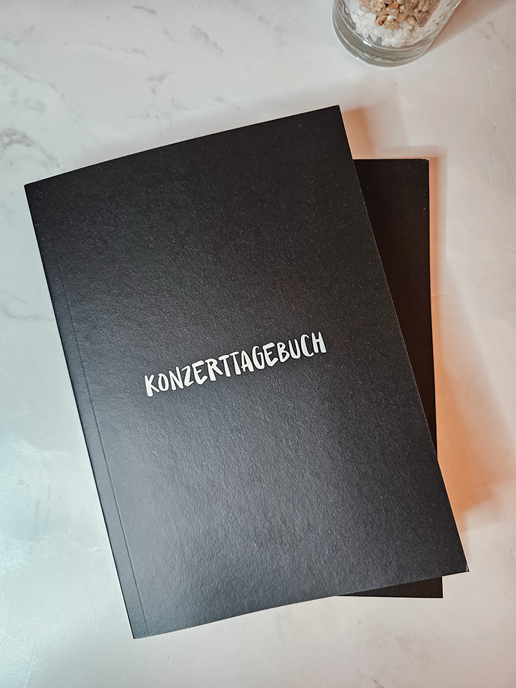 Konzerttagebuch Volume 3 | nachhaltig | Concert Memories | Konzertjournal | A5 | für 70 Konzerte