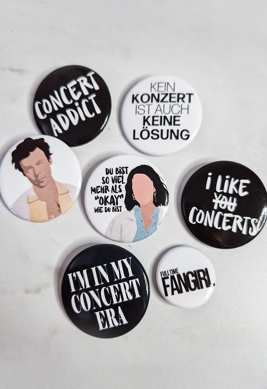 Concert buttons - individually and in a bundle | Concert buttons | Fan buttons | Music buttons | Concert merch